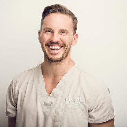 Dr. Dominik Nischwitz Dr. Dominik Nischwitz